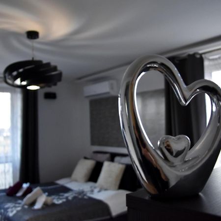 Apartament Night Premium Krakov Exteriér fotografie